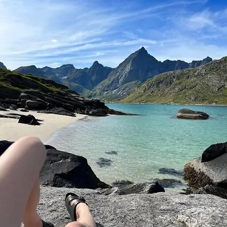 Lofoten Fjord - Kvalvika & Ryten Apartman *